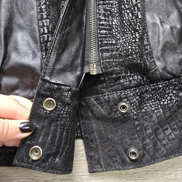 Men's Black Leather Jacket - Picture 7 of 13